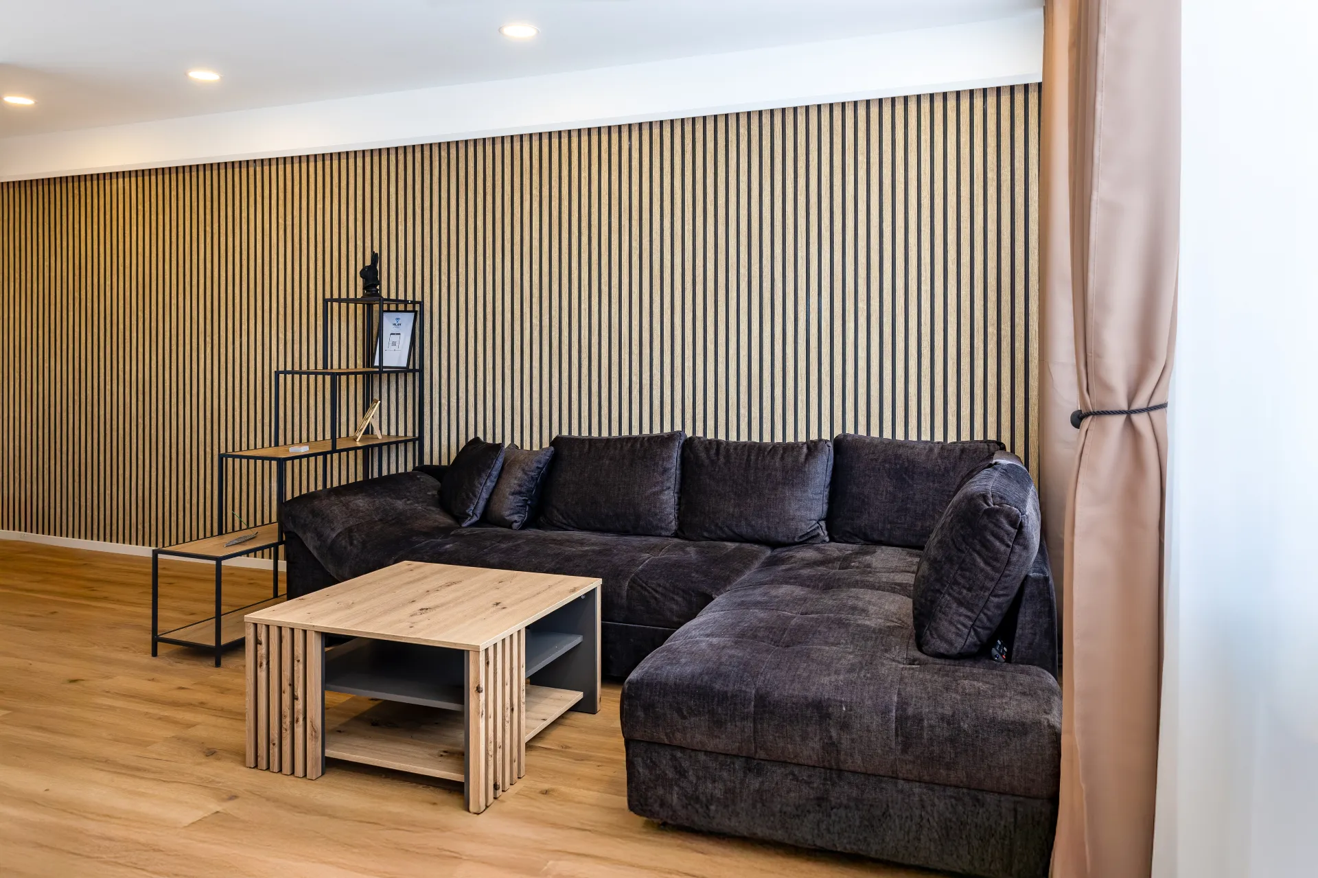 M4 Apartment Lounge